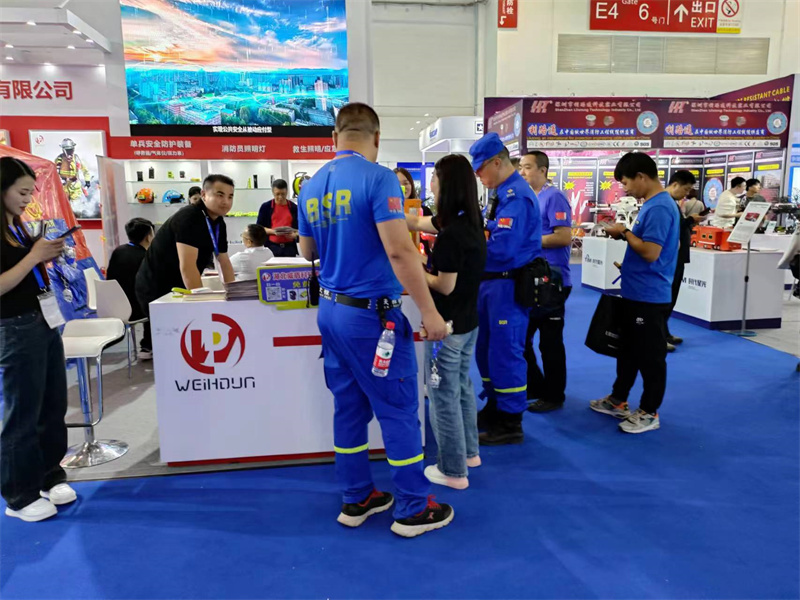 湖北威盾攜救援裝備亮相第二十屆國際消防展 為消防安全保駕護航 (8).jpg 湖北威盾攜救援裝備亮相第二十屆國際消防展 為消防安全保駕護航 (8).jpg