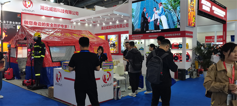 湖北威盾攜救援裝備亮相第二十屆國際消防展 為消防安全保駕護航 (4).jpg